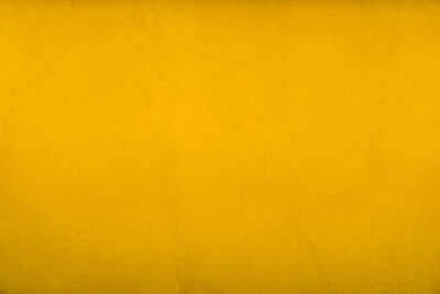 Meine beliebtesten Schnäppchen und DIY Tipps für günstiges Fotostudio Zubehör yellow-background-flash-gel.jpg